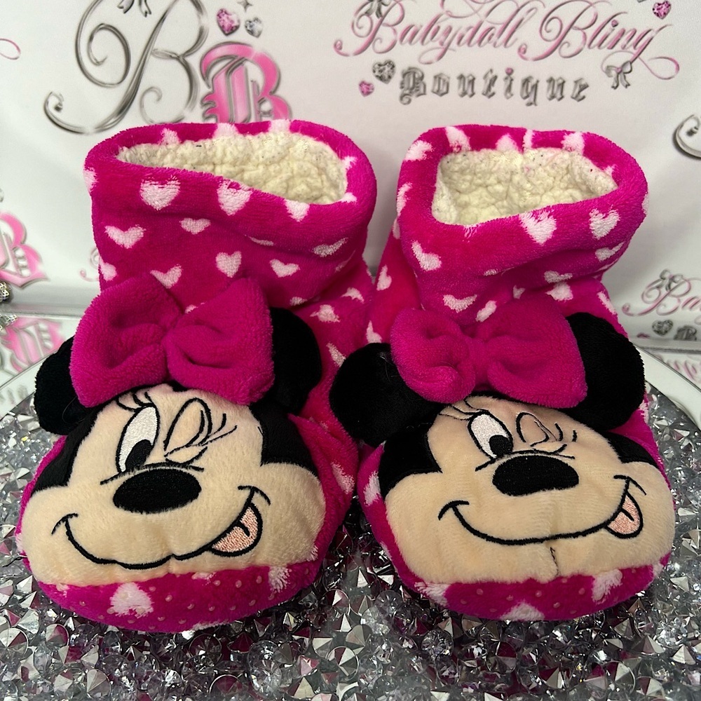 Disney slippers Minnie Mouse booties soft Sherpa fleece bow tie ribbon 🎀 cute